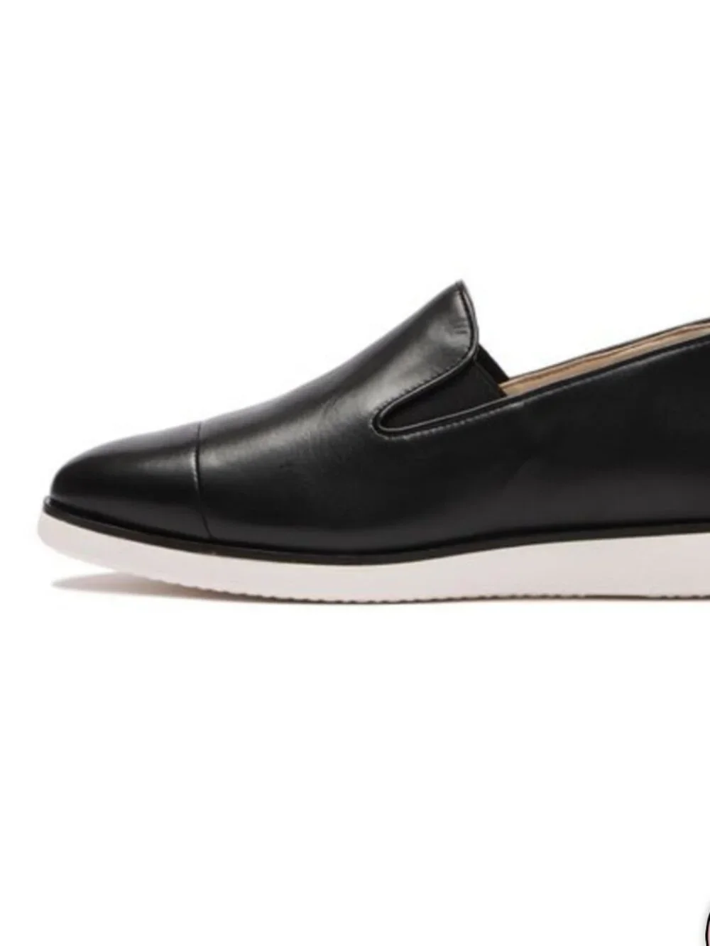 Cole Haan SZ 9 Black Leather Slip On Preppy Old $ Minimalist Comfort Timeless